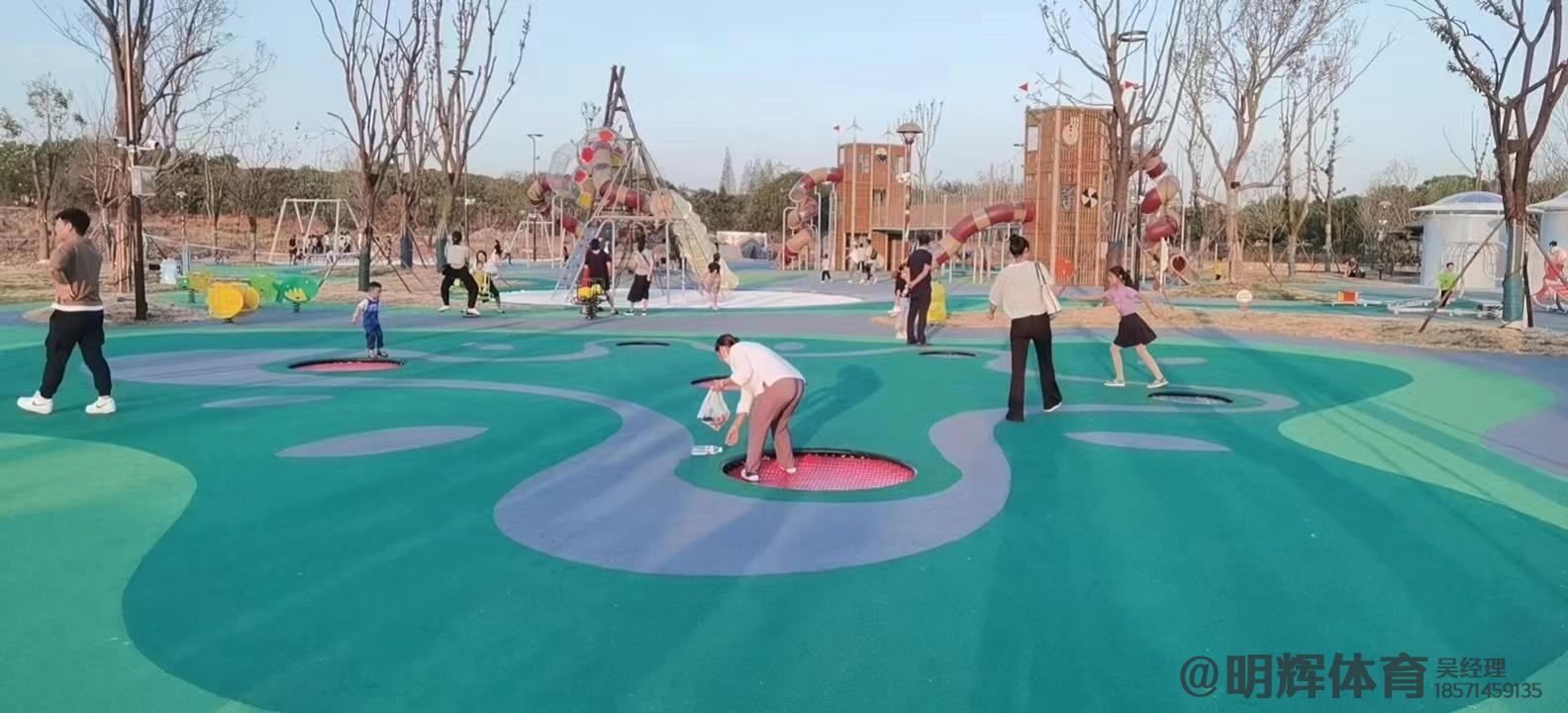 仁布公园跑道是用什么材料做成的